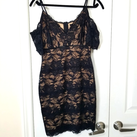 🖤Guess Black MARCY OFF-THE-SHOULDER LACE DRESS SIZE S 🖤 - Picture 11 of 11